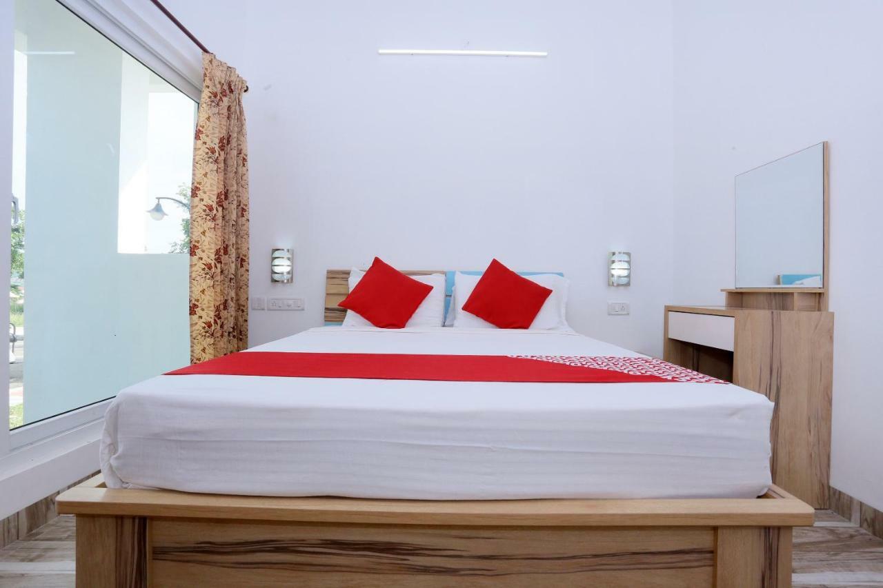 Hotel Oyo 24200 Bahri Beautiful Country Ayyampālaiyam Zewnętrze zdjęcie