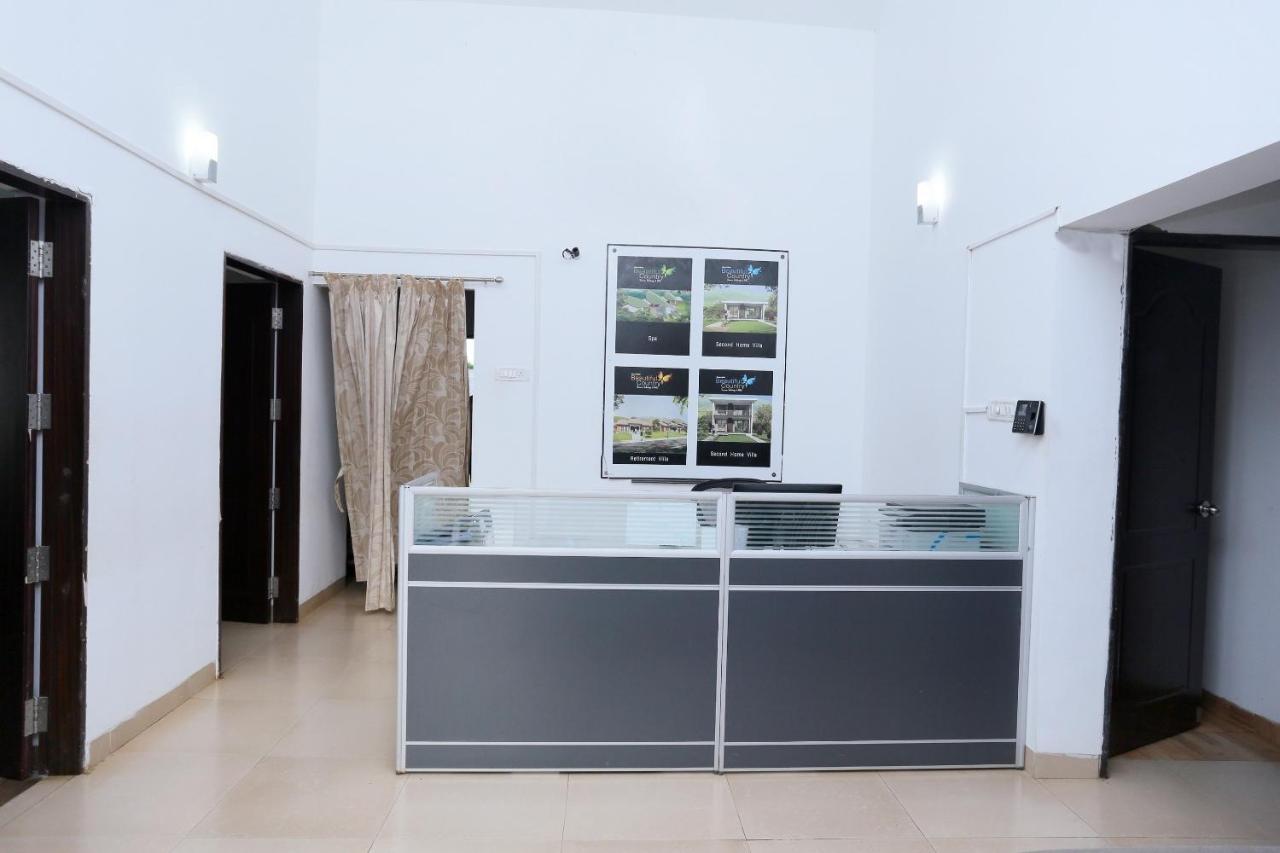 Hotel Oyo 24200 Bahri Beautiful Country Ayyampālaiyam Zewnętrze zdjęcie