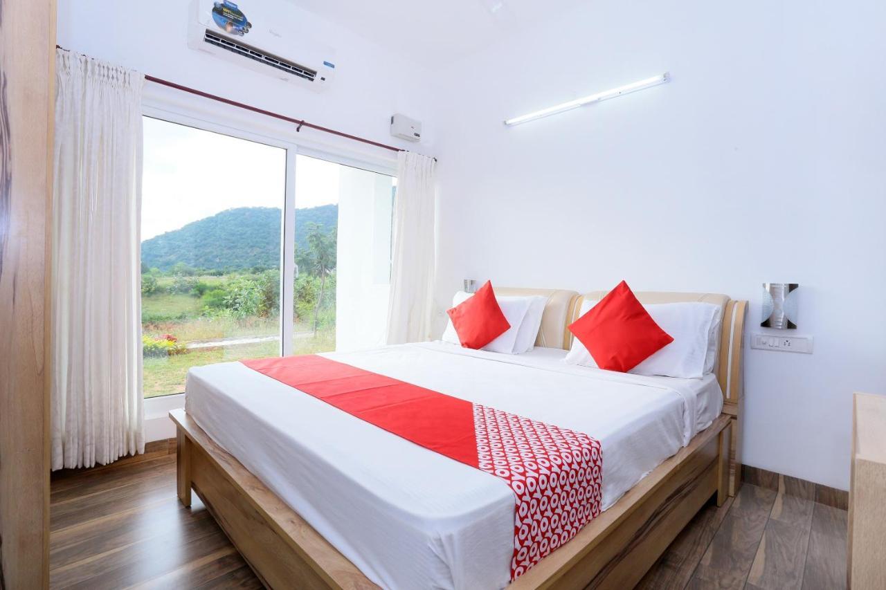 Hotel Oyo 24200 Bahri Beautiful Country Ayyampālaiyam Zewnętrze zdjęcie